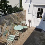 Appartement Uebernachtung An Der A2 *